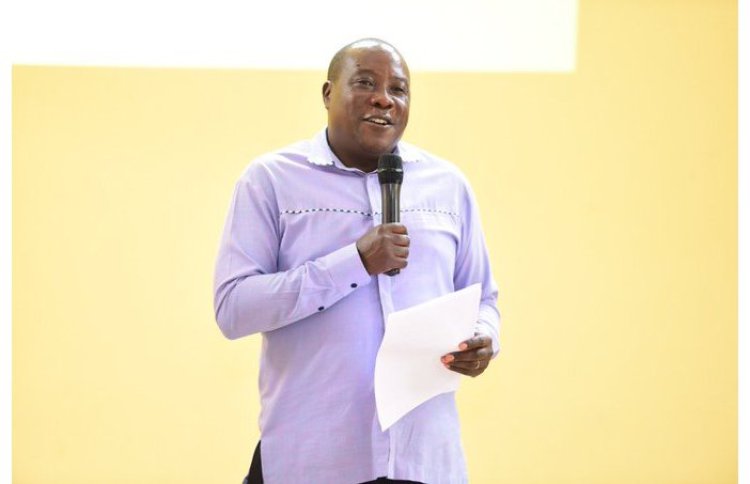 Minisiteri y’ubutegetsi bw’igihugu isanga abagize Pan African Movement bakwiye gushyira imbaraga mu gushishikariza abaturage gukunda iby’iwabo