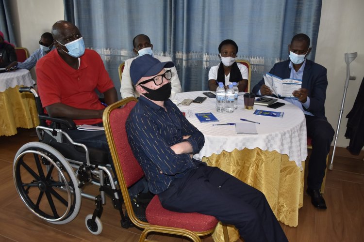 Abafite ubumuga bagiye gushyirwa muri sisiteme y'ikoranabuhanga