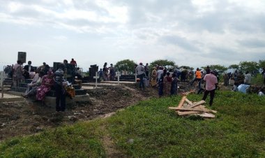 Nyabihu: Abahetsi baranengwa ku kinyabupfura gike cyo ku rwanira mu irimbi