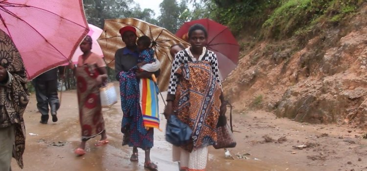 Nyabihu:Abatuye umurenge wa Jomba baranenga abahetsi barwanira mu irimbi!