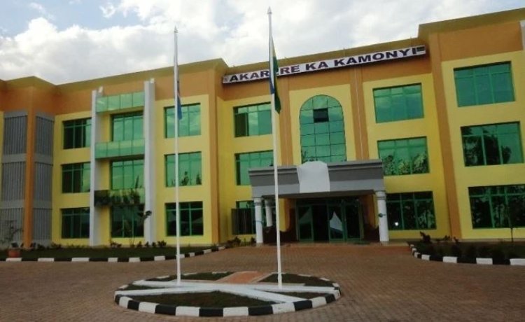 Kamonyi : Batinda kubona ubuvuzi kubera ikibazo cy'abaganga bake