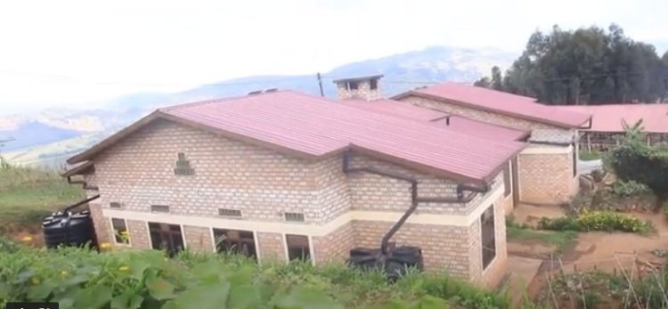 Burera: Abatujwe mu mudugudu w’icyitegererezo wa Ruhunde barasaba irimbi.