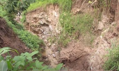 Rubavu: Bahangayikishijwe n’amazi ava mu birombe bicukurwamo amabuye y’agaciro akabangiriza imitungo