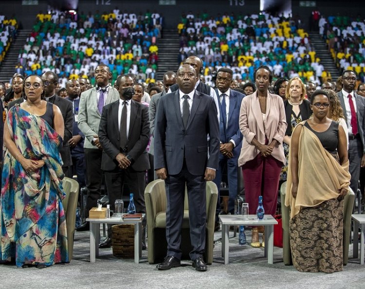 Minisitiri w’Intebe Dr. Édouard Ngirente yasabye abarimu kunoza akazi ndetse no guhanga udushya