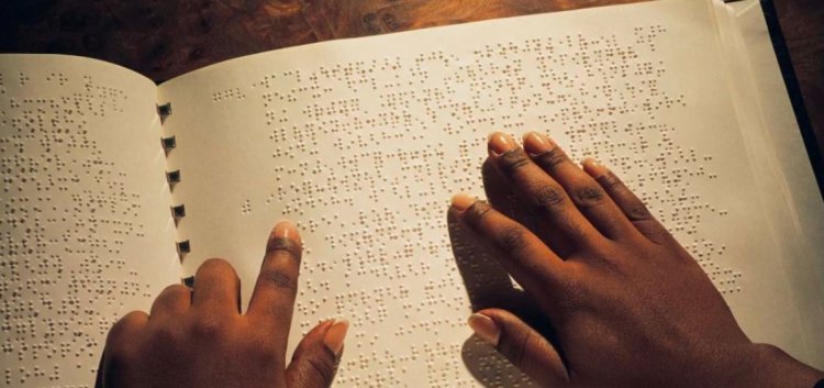 Abarimu bafite ubumuga bwo kutabona bafite imbogamizi z'ibikoresho bifashisha bigisha