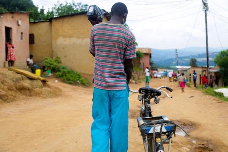 Kirehe: Bahangayikishijwe no kumva Radio imwe gusa
