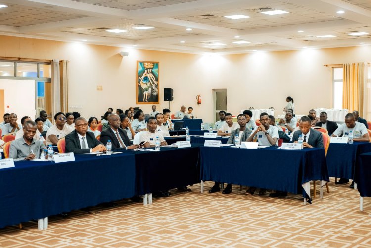 Urubyiruko rugaragaza ko amayeri akoreshwa mu kwaka ruswa agenda ahinduka  bigatuma batabasha kuyirwanya