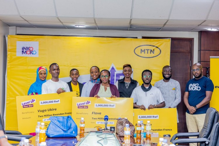 MTN ifatanyije na Inkomoko Rwanda bahembye imwe mu mishinga y’urubyiruko yahize indi