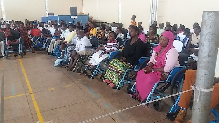 Kayonza: Abafite ubumuga baravuga  ko bagorwa no gukoresha ubwiherero bumwe na bumwe