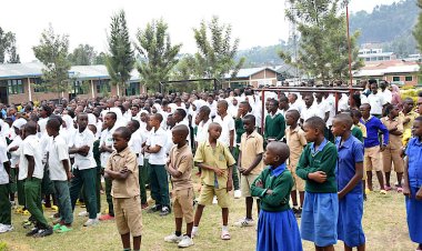 MINALOC irakangurira ababyeyi n'abarera abana kutabavana mu ishuri