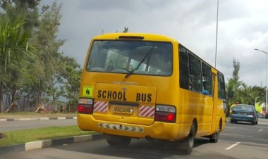 Ababyeyi bagaragaje impungege ku modoka zitwara abanyeshuli “School Bus”.