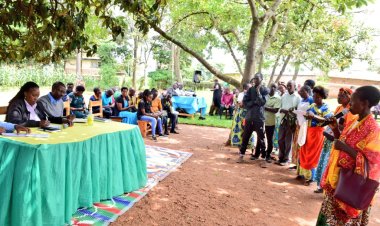 Gisagara: Umuvunyi mukuru yakiriye anakemura ibibazo by'abaturage