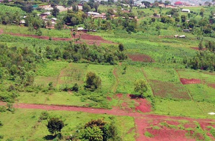 Akajagari muri ba noteri gatuma abaturage bahendwa na serivise z'ubutaka