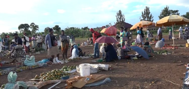 Kayonza: Abacururiza mu kibuga cyo kuri REACH baranyagirirwa hamwe n'ibicuruzwa byabo!