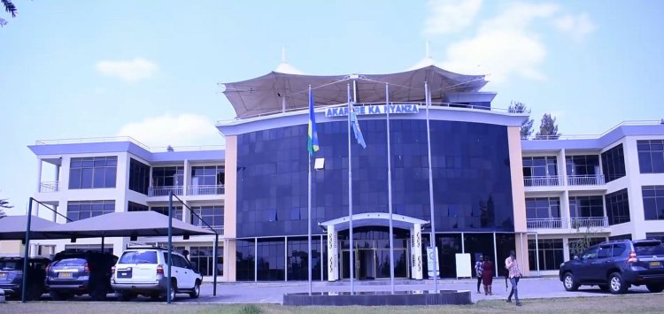 Nyanza: Abanyonzi babangamiwe n’umunyerondo ubahohotera!