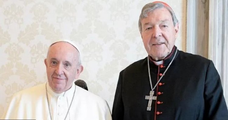 Papa Francis yiswe ‘akaga’  kuri Kiliziya Gatorika!