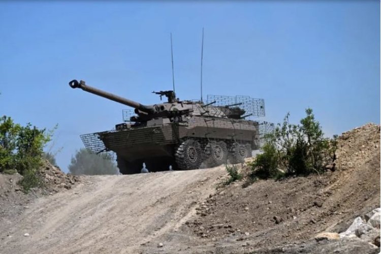 Uburusiya bwirahiye gusenya intwaro zikomeye Ukraine igiye guhabwa.