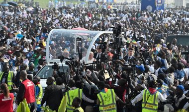 I Kinshasa, abarenga miliyoni bitabiriye misa ya Papa Francis.