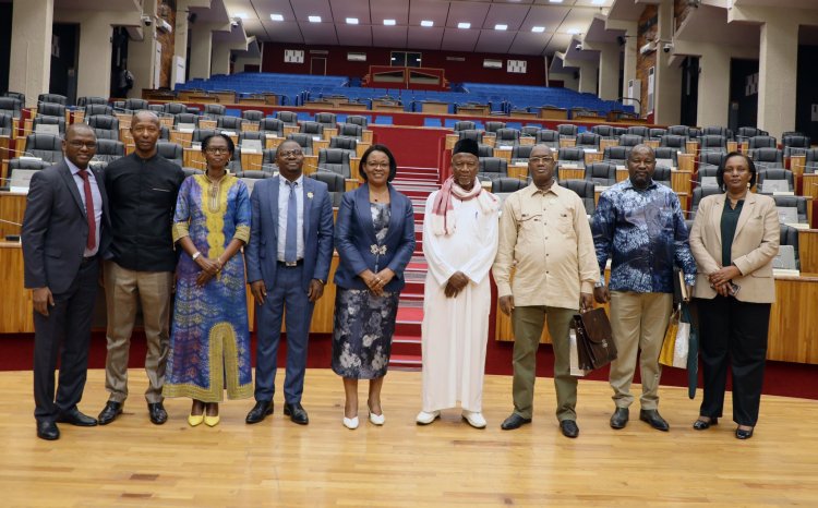 Guinea iri kwigira ku Rwanda uko yakubaka itegeko nshinga ry’igihugu rivuguruye