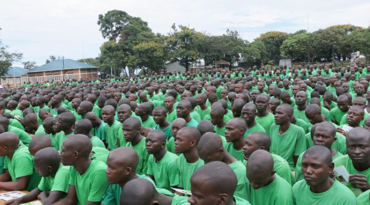 Ikibazo cy'ubucucike mu bigo gororamuco kigiye kubonerwa umuti