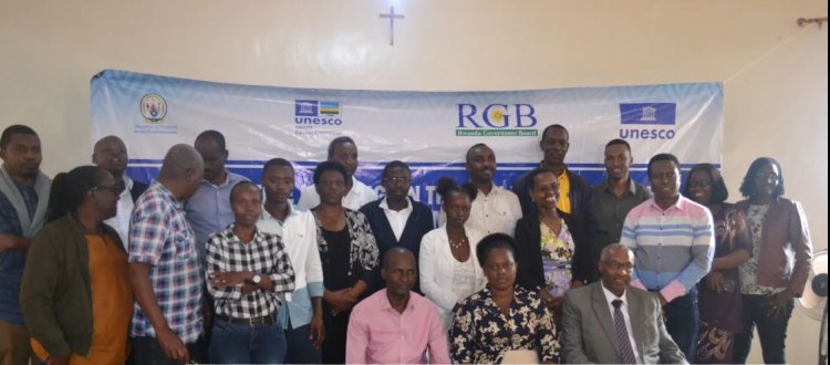 Amajyepfo: Abayobozi barasabwa kutitana bamwana n'abanyamakuru