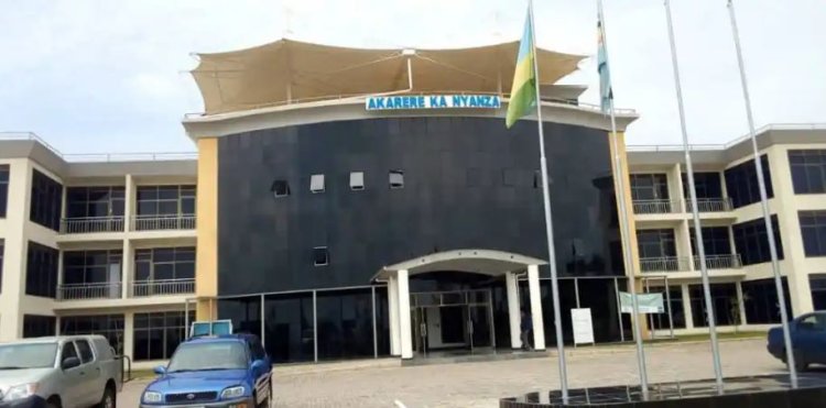 Nyanza: Hatangijwe gahunda ya “Igire Turengere Umwana” igamije gutoza abakobwa kuzavamo ababyeyi beza.