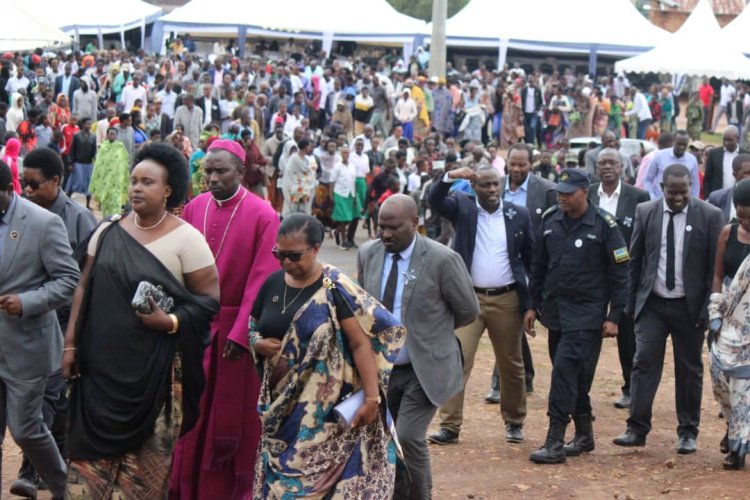 Kibeho: Abarokokeye Jenoside yakorewe Abatutsi muri Kiliziya ya Kibeho barashima ubutwari bw'ingabo zari iza APR