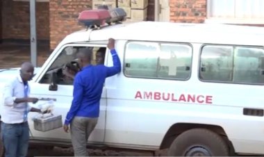 Kayonza: Abivuriza ku kigo nderabuzima cya Cyarubare barishimira imbangukiragutabara nsha bahawe yunganira iyari ishaje.