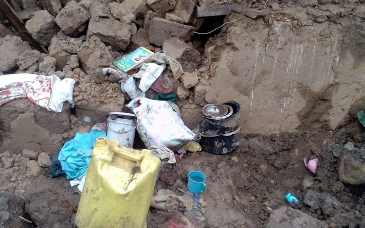 Uburengerezuba: Abatuye ahashyira ubuzima bwabo mu kaga barasabwa kuhimuka.