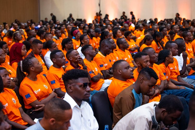 Biteganyijwe ko urubyiruko ibihumbi 100 ruzabona akazi binyuze muri Porogaramu ya Aguka