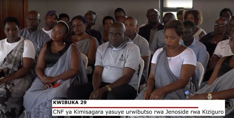 Gatsibo: Itsinda ry’abagore n’ubuyobozi bw’akagali ka Kimisagara basuye urwibutso rwa Kiziguro.