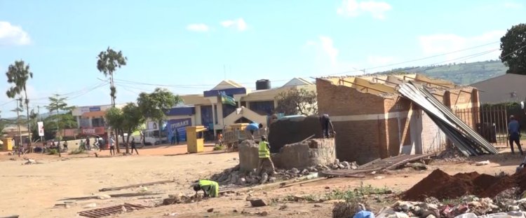 Rwamagana: Abaturage barishimira ko noneho isoko rigezweho ry’umujyi ryatangiye kubakwa