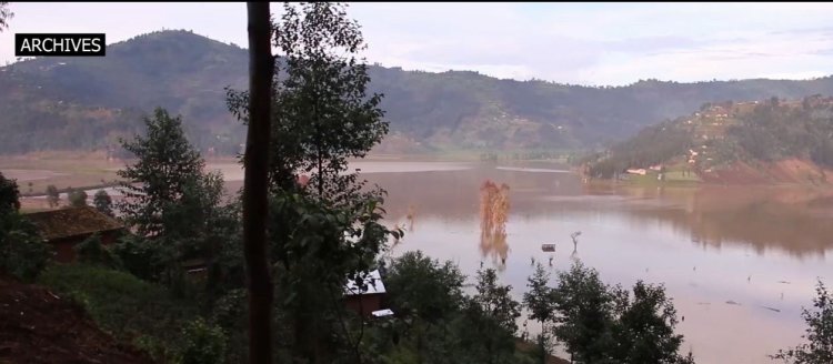 Inzira ntizikiri nyabagendwa mu kibaya cya Mugogo cyuzuye cyarahuzaga uturere twa Musanze-Nyabihu