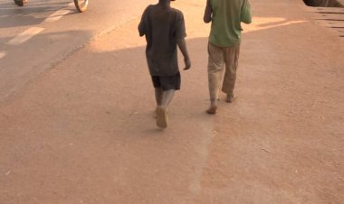 Rwamagana: Abana bazwi nk’abamarine barashinja ababyeyi babo kubohereza gusabiriza.