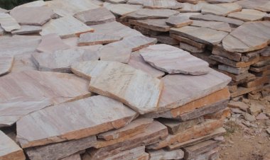 Gakenke-Mugunga: Abakora ubucukuzi bw’amabuye y’urugarika barasaba amashanyarazi yabafasha kuyongerera agaciro.