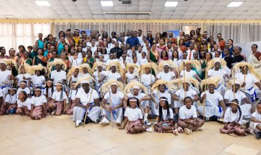 Urubyiruko ruba mu mahanga rukwiye gukomera ku muco n'indangagaciro za Kinyarwanda