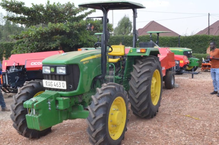 Kayonza: Aborozi baruhutse kongera gusaranganya imashini imwe izinga ubwatsi