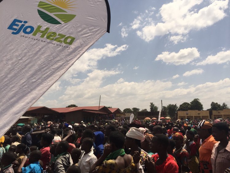 Hari Abaturage bavuga ko hari aho badahabwa serivise kubera kutaba muri gahunda ya Ejo Heza