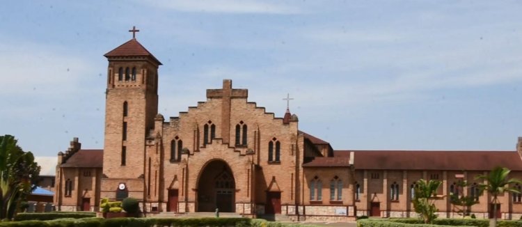 Huye: Ubuyobozi bwa Diyosezi ya Butare bugiye gushaka uko bwakwigira muri gahunda zifasha abaturage.