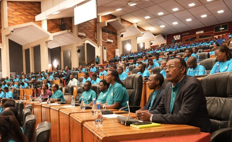 Urubyiruko rurasabwa gukomeza kubungabunga amahoro no guhagarara rushikamye