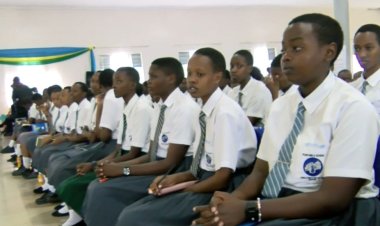 Barashima amahirwe igihugu cyahaye umwana w’umukobwa.