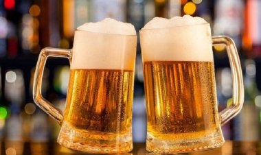 Inzego z’ubuzima zihangayikishijwe n’urubyiruko ruri hagati y’imyaka 13-24 kubera kunywa izoga zikabije