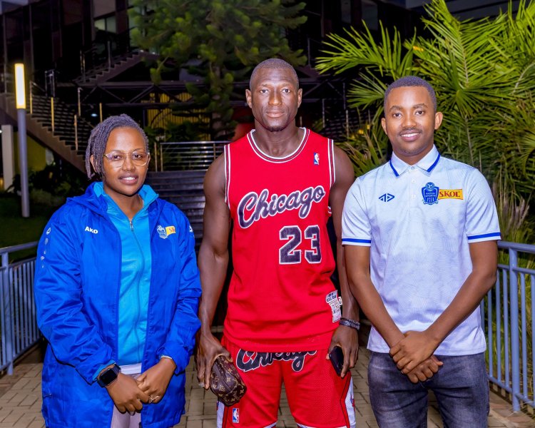 Rutahizamu mushya wa Rayon Sports yamaze gusesekara mu Rwanda