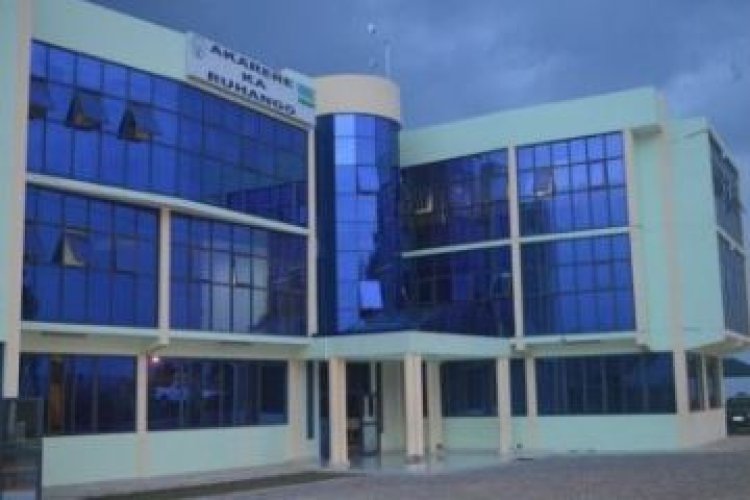 Ruhango: Kubakirwa umuyoboro w’amazi byatumye baca ukubiri no kuvoma ay’igishanga.