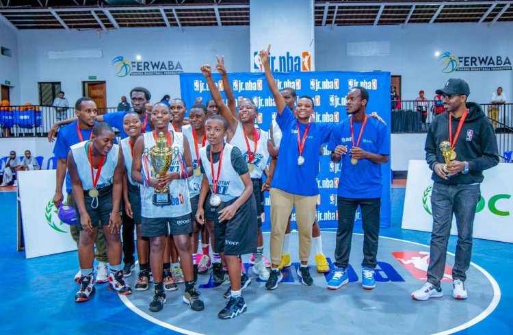 Basketball: Lycée de Kigali na GS Marie Reine Rwaza begukanye “2023 Jr NBA League".