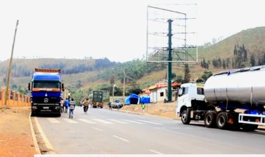 Kirehe: Batewe impungenge n’abakobwa bacuruzwa ku bashoferi b’ibikamyo