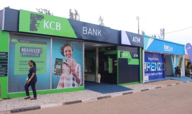 Bamwe mu baturage bafite impungenge z'amabanki babitsemo agurishwa batabimenyeshejwe