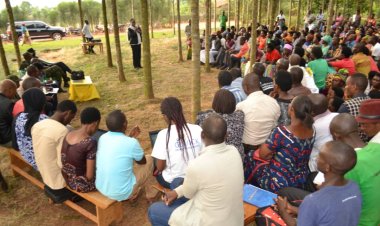 Abakozi ba Leta ntibifatanya n’abaturage mu bikorwa rusange