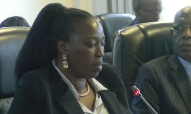 Abayobozi barimo ab’inzego zibanze barashinjwa gukemura ibibazo by’abaturage bagendeye ku gitinyiro