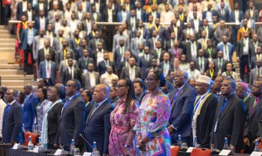 Umushyikirano 2024: Perezida Kagame arasaba abayobozi gusasa inzobe bakisuzuma